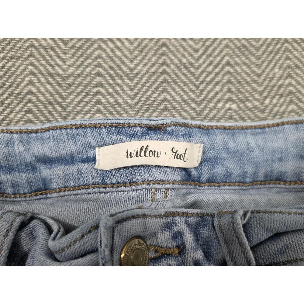Willow Root Women's Size‎ 28 Light Wash Mom Jeans Denim